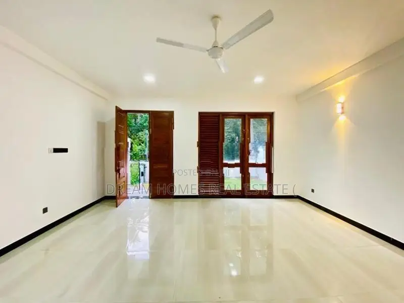 Newly Designed Luxury House For Sale – Thalawathugoda In Talawatugoda
