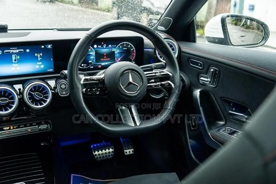 Mercedes Benz CLA 180 AMG 2024