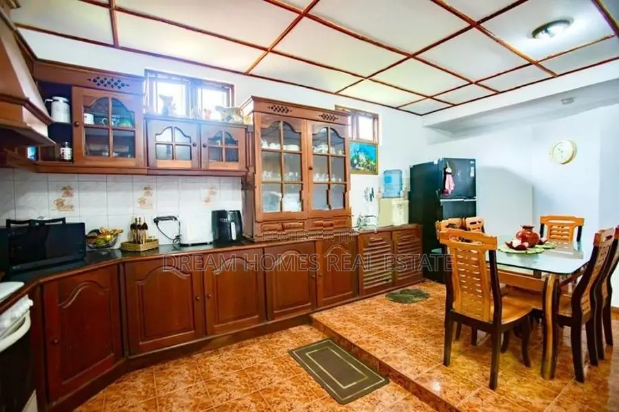 Spacious House With Separate Annex For Sale In Nugegoda