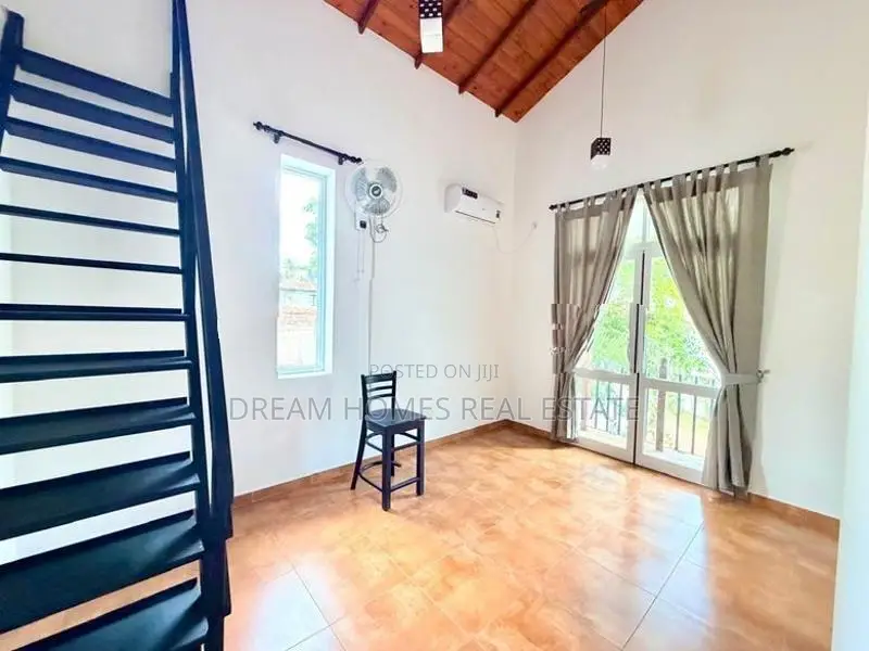 Spacious Family Home For Sale On Pothuarawa Road In Battaramulla