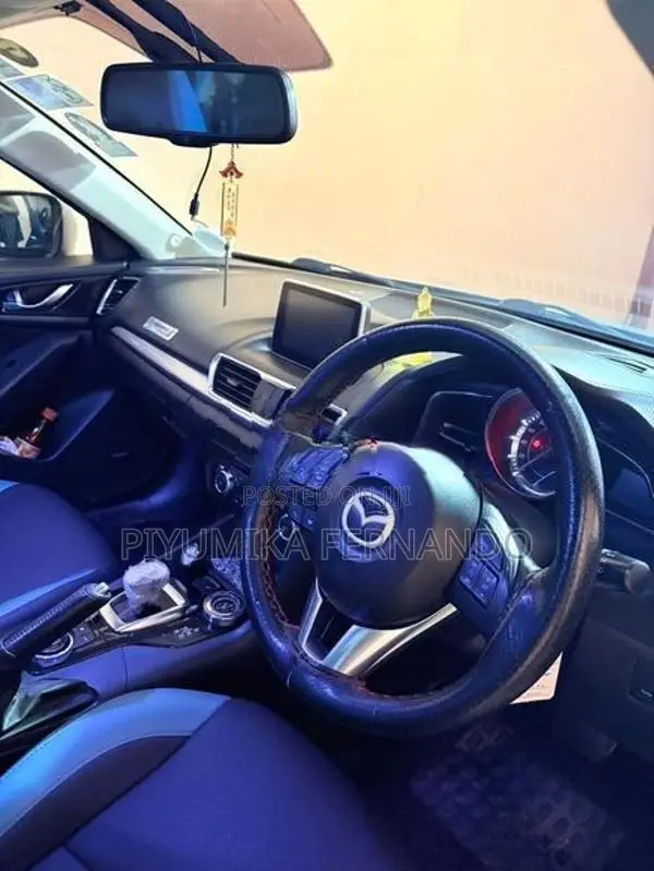 Mazda Axela Anniversary 2015