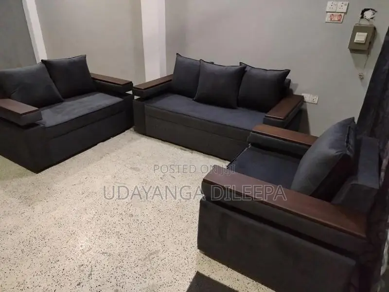 Wood Fream Sofa