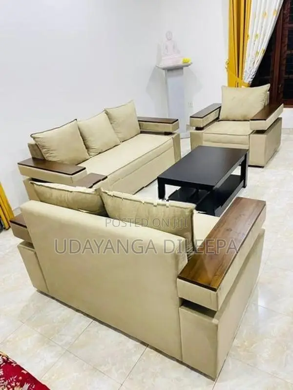 Wood Fream Sofa
