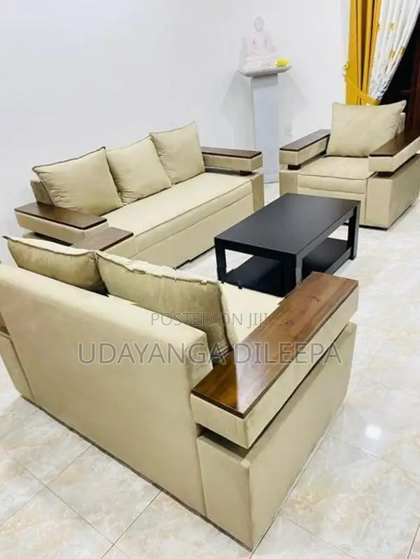 Wood Fream Sofa