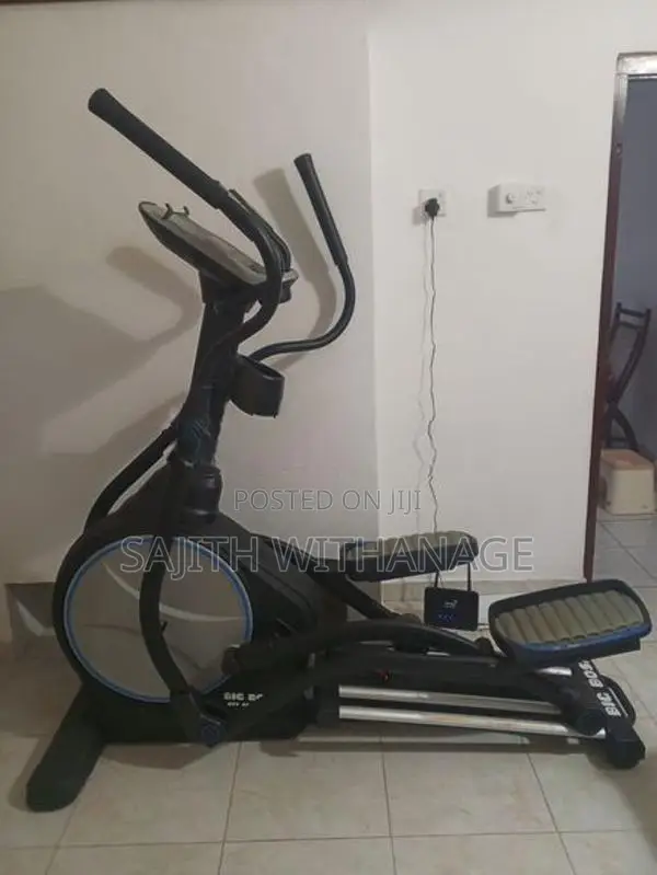 Cross Trainer