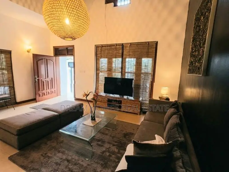 House for Sale with Luxury Furniture - Piliyandala