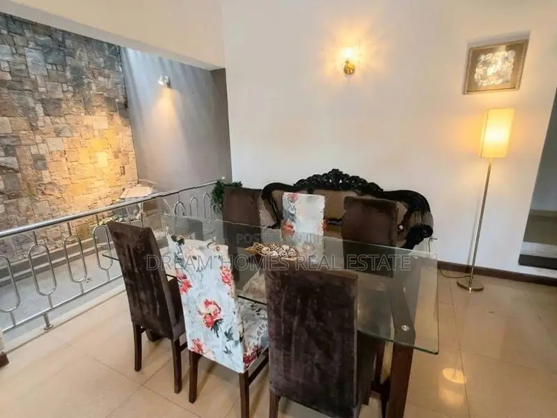 House for Sale with Luxury Furniture - Piliyandala