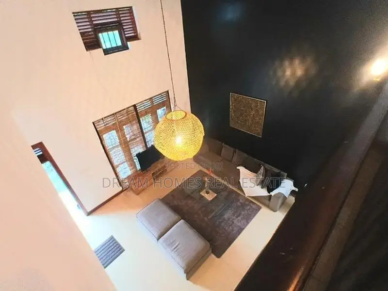 House for Sale with Luxury Furniture - Piliyandala