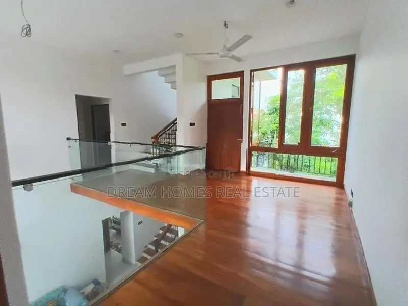 4 Bed Semi Furnished House - Thalawathugoda Near Junction