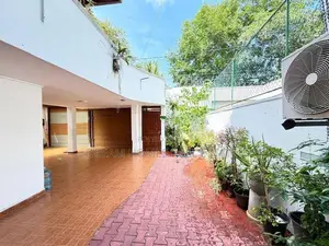 House For Sale IN Narahenpita – Colombo 05