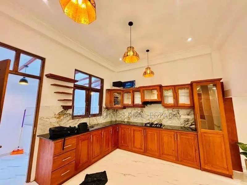 4 Bedroom Luxury House For Sale – Malabe