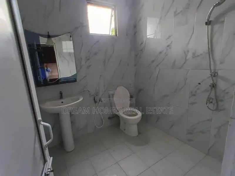 Two-Storey House for Rent in Kalalgoda