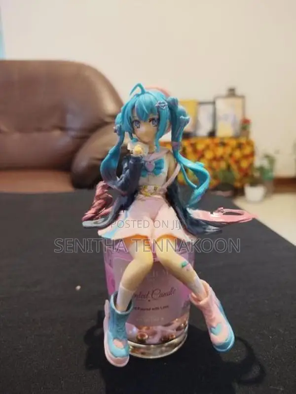 Anime Figures (Anime Girl ) - Miniature Models