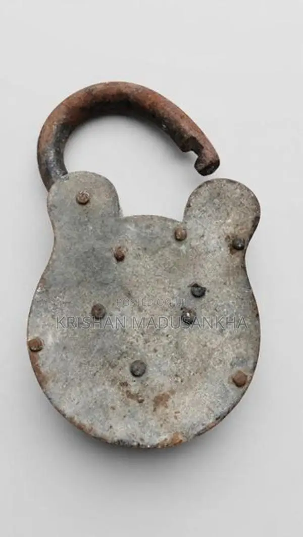 --- *Title: Antique Large Iron Padlock - 100 Year Old*