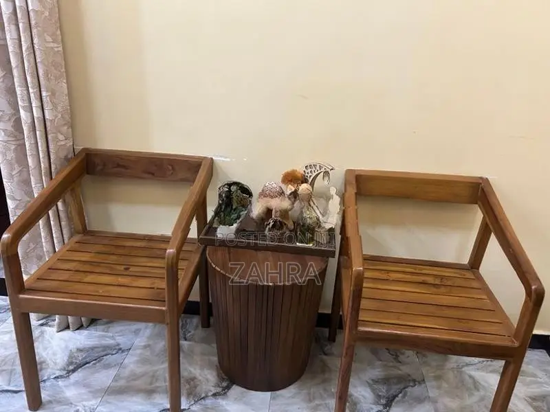 Teak Sofa Set With Two Cusions