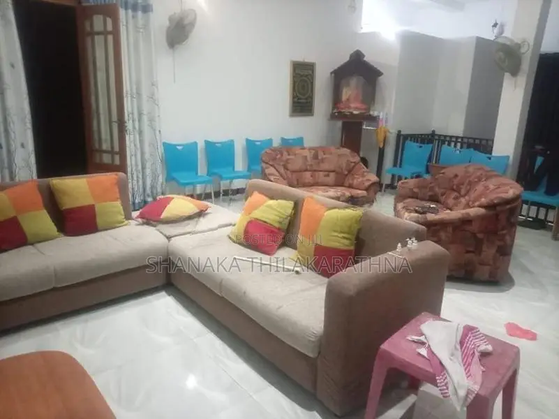 Luxury Multi-Level House for Sale – Ampitiya, Kandy