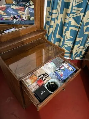 Dressing Table(තේක්ක)