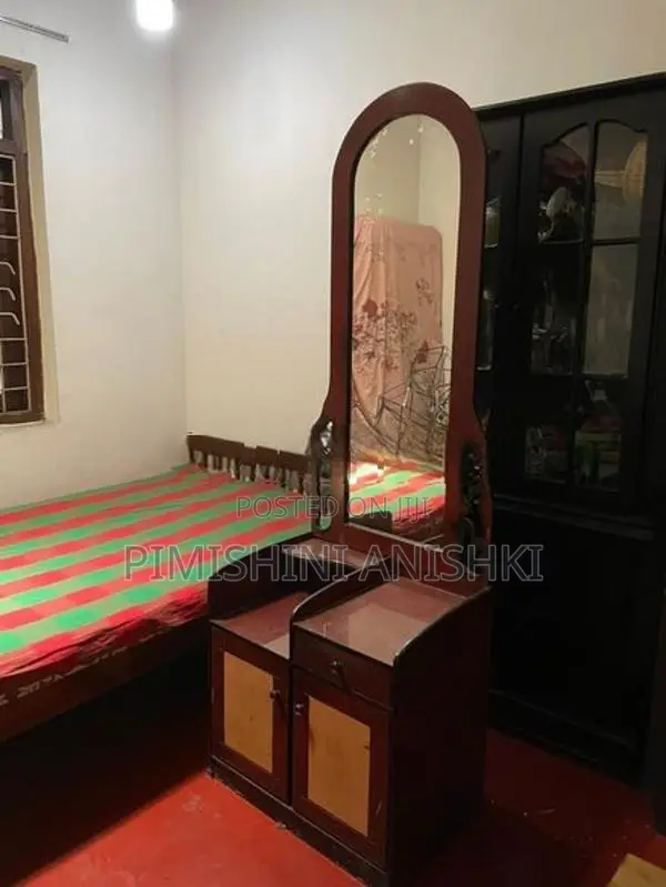 Dressing Table With Chair