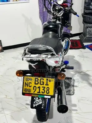 Bajaj CT100 2018