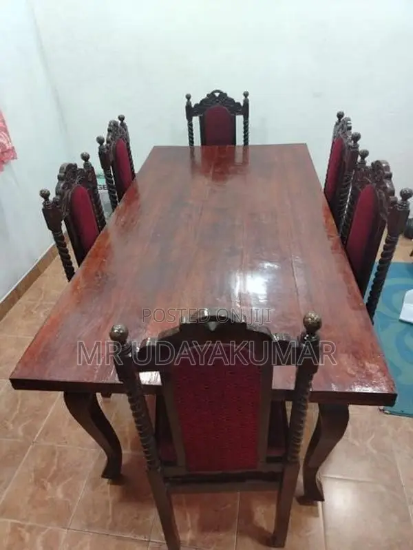 Burutha මේසය සහ පුටු 6ක්