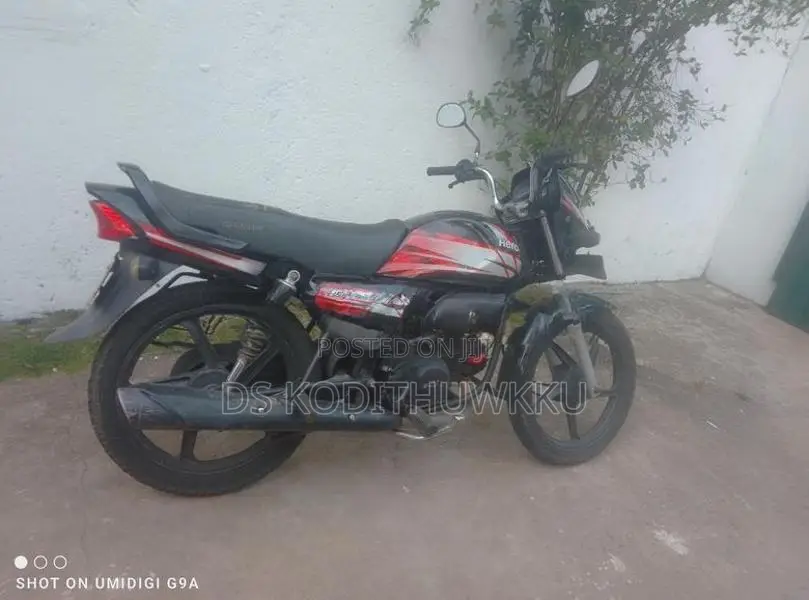 Hero HF Deluxe 2017