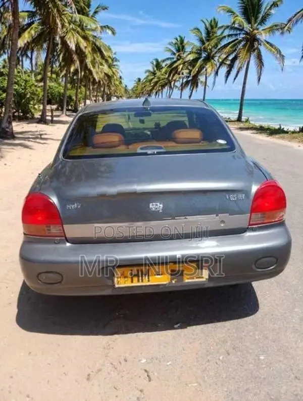 Hyundai Sonata 2000
