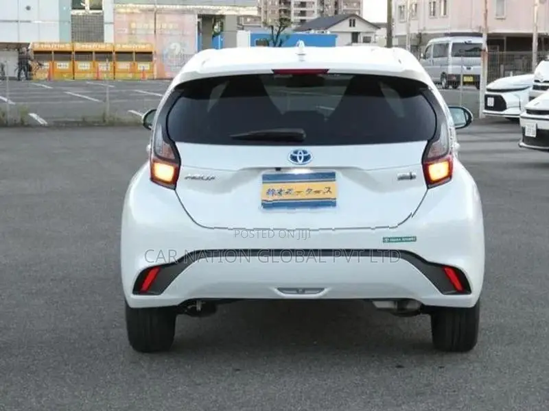 Toyota Aqua X Hybrid 2WD 2024