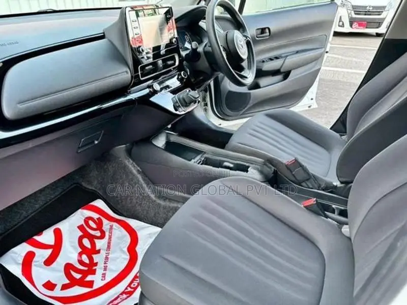 Toyota Aqua X Hybrid 2WD 2024