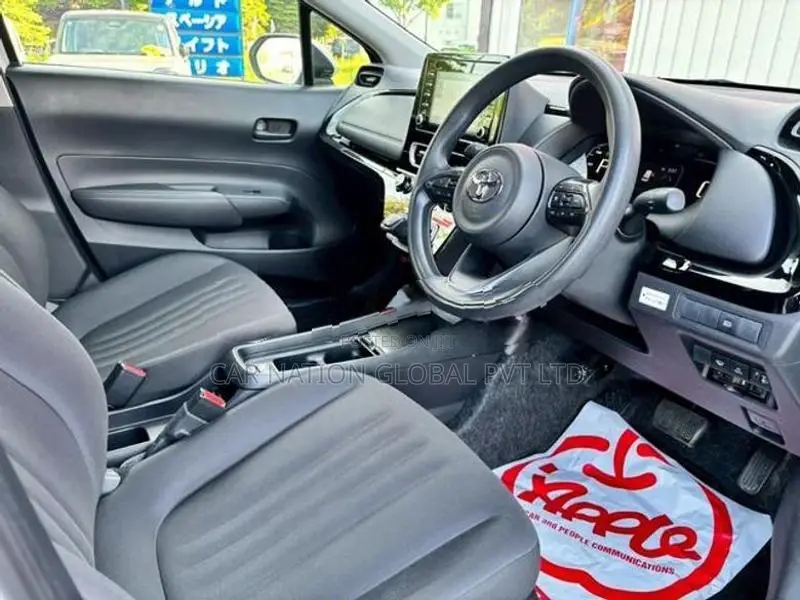 Toyota Aqua X Hybrid 2WD 2024