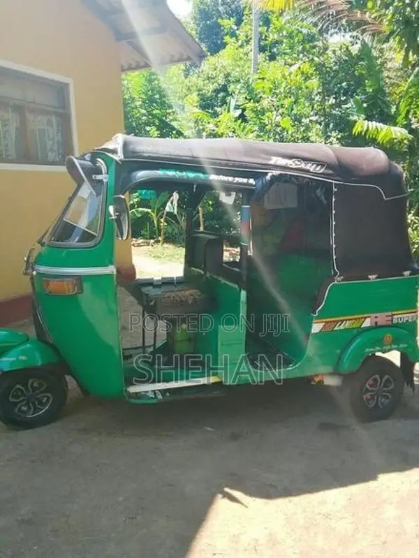 Bajaj RE 2003