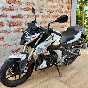 Bajaj Pulsar N160 2025