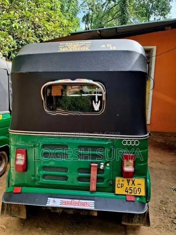 Bajaj RE 2012