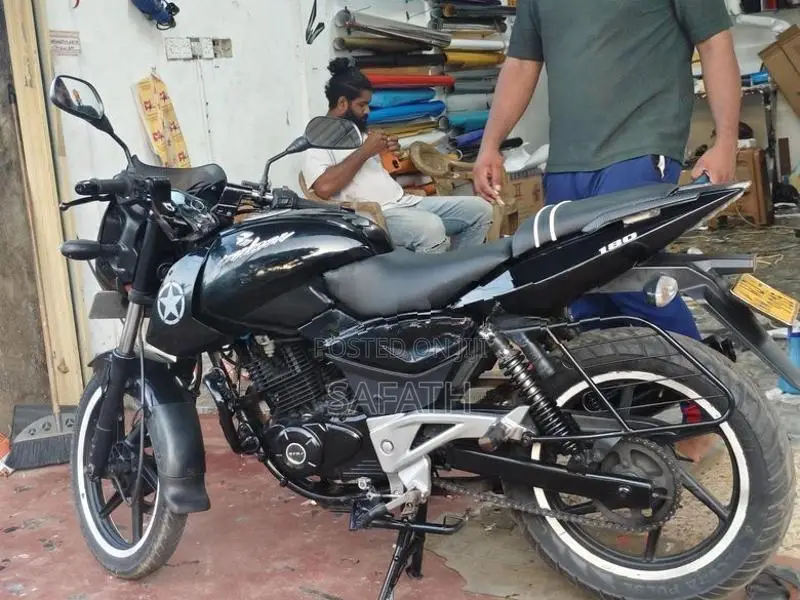 Bajaj Pulsar 180 2010