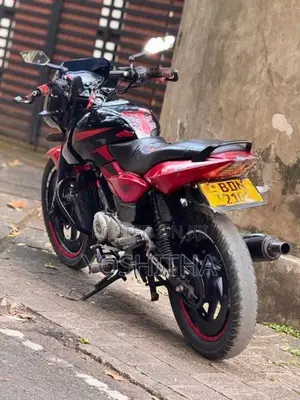 Bajaj Pulsar 150 2016