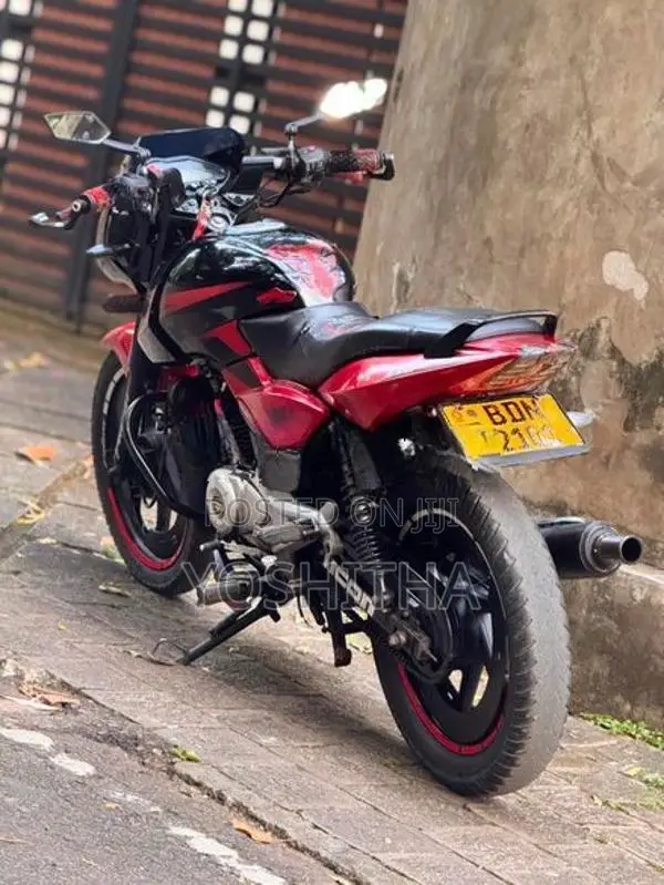 Bajaj Pulsar 150 2016