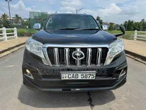 Toyota Land Cruiser Prado TX 2013