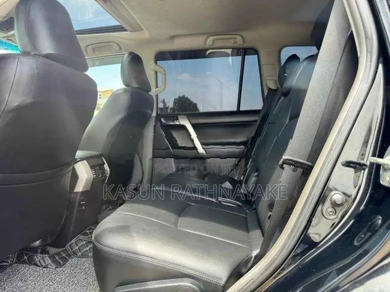 Toyota Land Cruiser Prado TX 2013