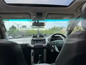 Toyota Land Cruiser Prado TX 2013