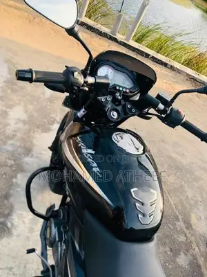 Bajaj Pulsar 150 2017