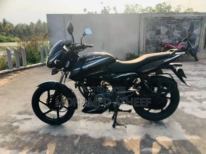 Bajaj Pulsar 150 2017