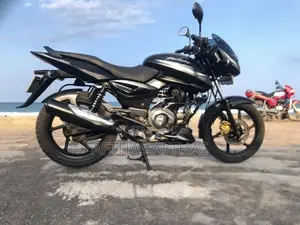Bajaj Pulsar 150 2017