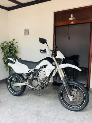 Kawasaki D Tracker 2006