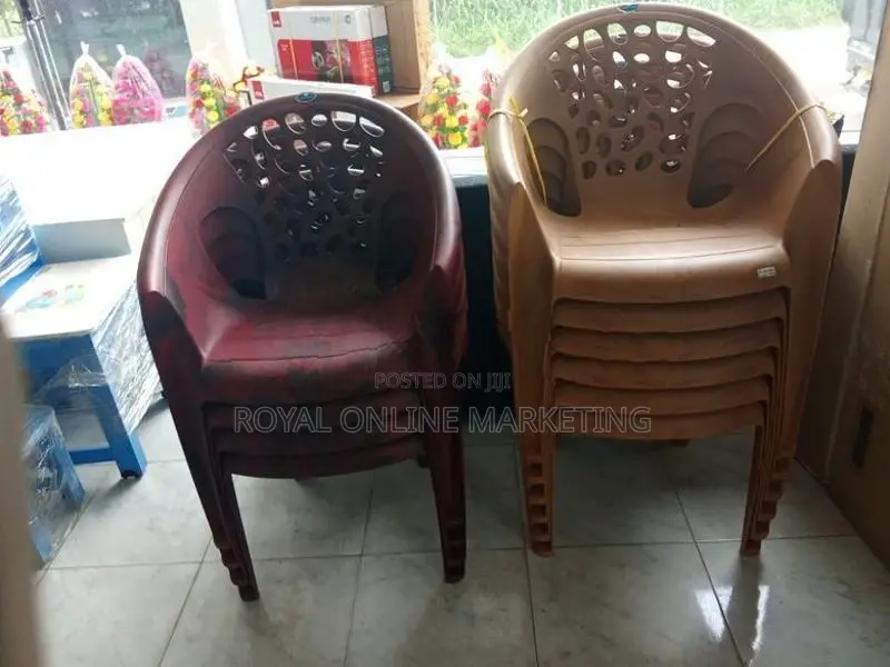Modern Plastic Chair (P-7)