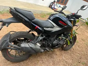 Hero Hunk 160R 2026