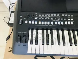 Yamaha Psr SX600 Keyboard
