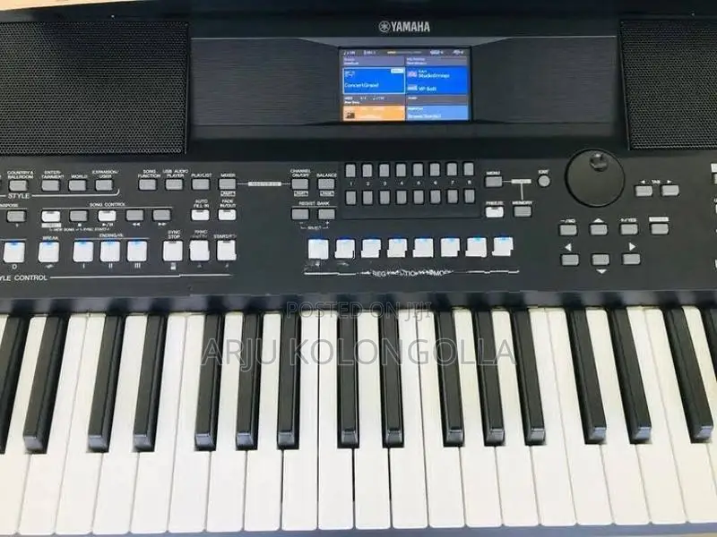 Yamaha Psr SX600 Keyboard