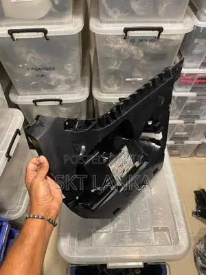 Genuine BMW 520D 2015 Driver Rear Bumper Bracket F10