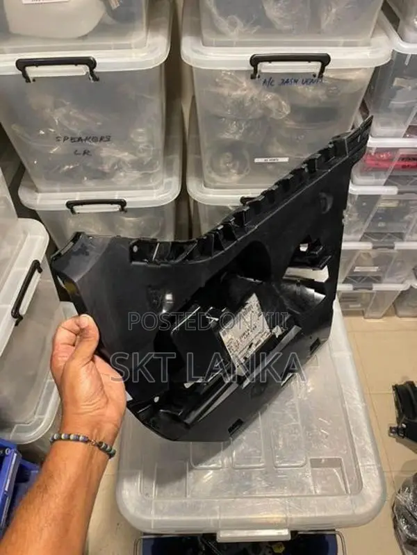 Genuine BMW 520D 2015 Driver Rear Bumper Bracket F10