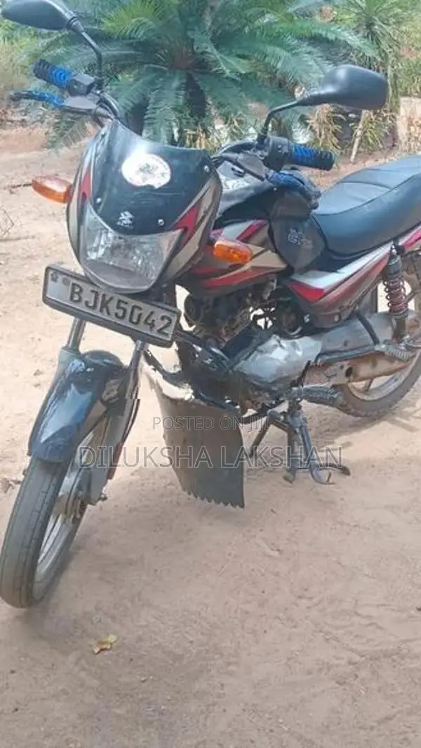 Bajaj CT100 2024