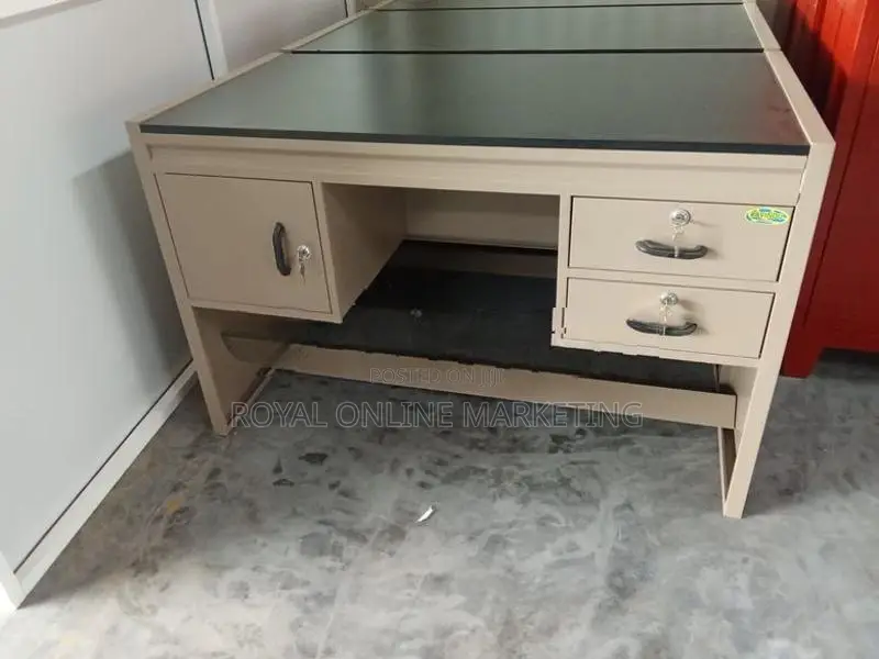 Steel Office Table (SC-7)